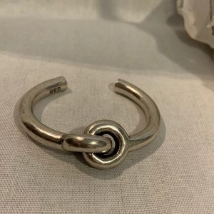Archer Cuff in silver oxide